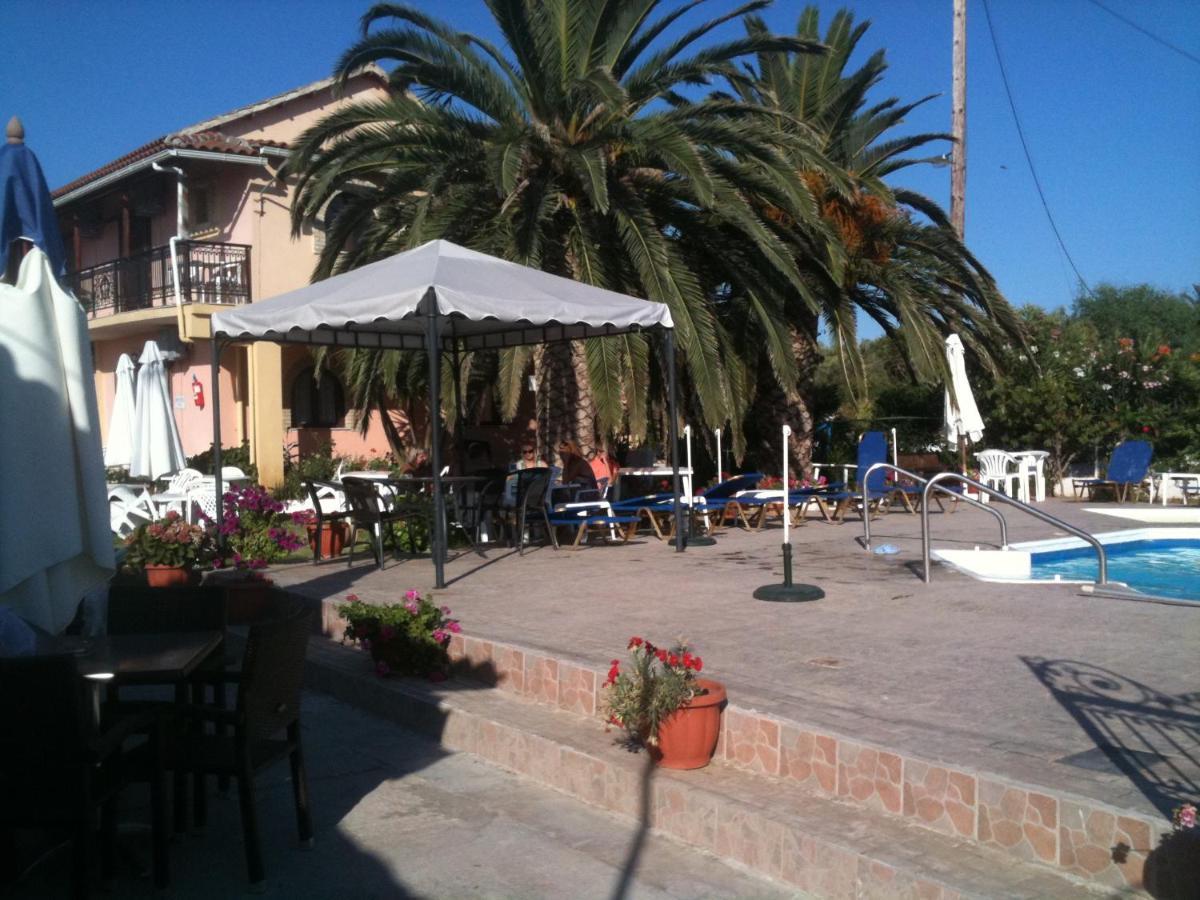 Lord Complex Aparthotel Agios Georgios  Exterior foto