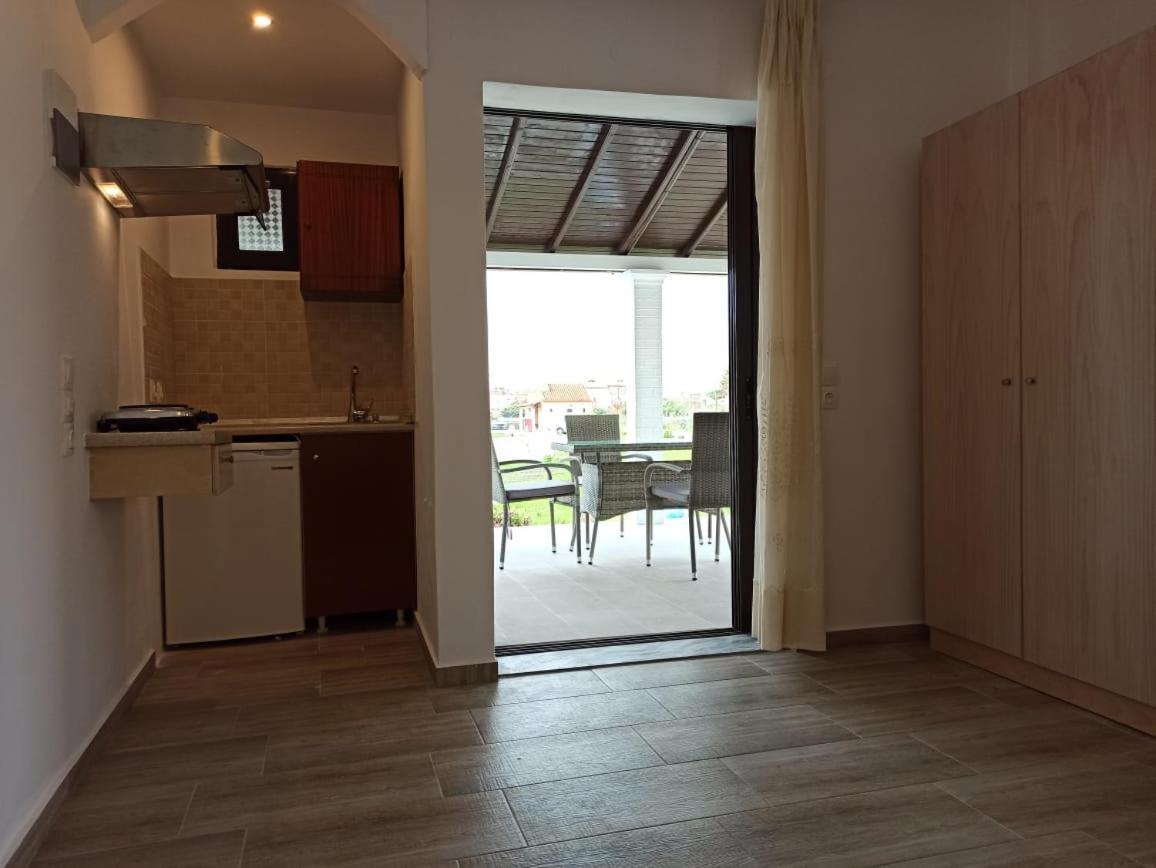 Lord Complex Aparthotel Agios Georgios  Exterior foto