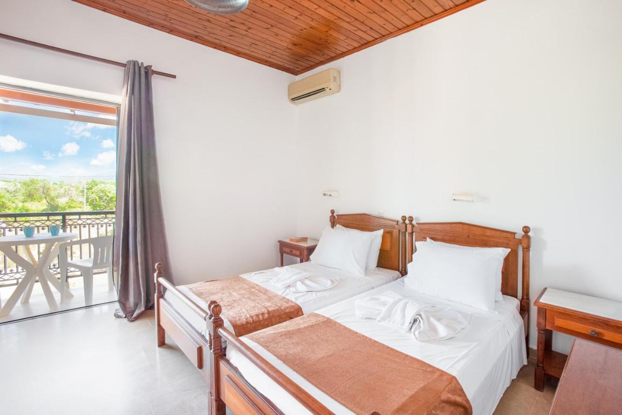 Lord Complex Aparthotel Agios Georgios  Exterior foto