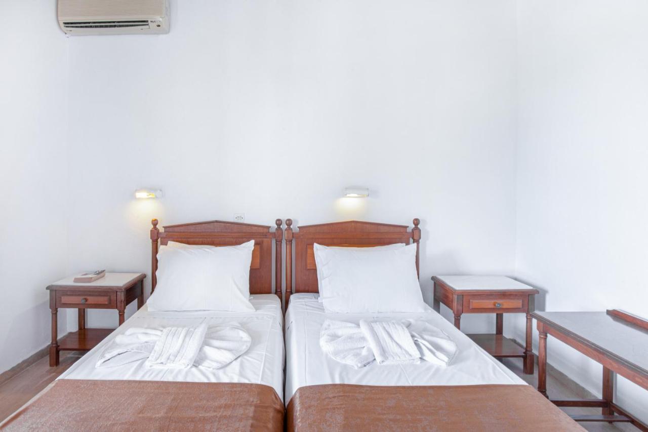 Lord Complex Aparthotel Agios Georgios  Exterior foto