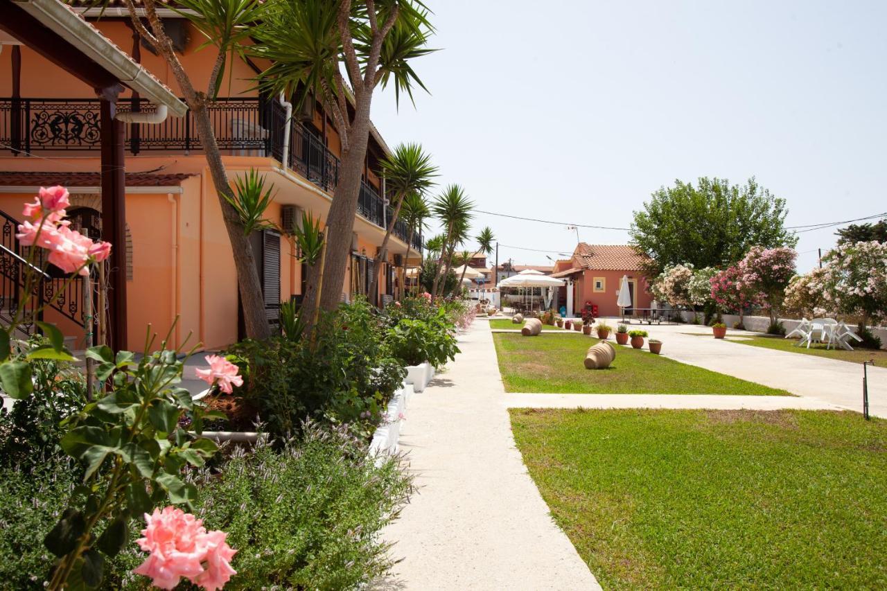 Lord Complex Aparthotel Agios Georgios  Exterior foto