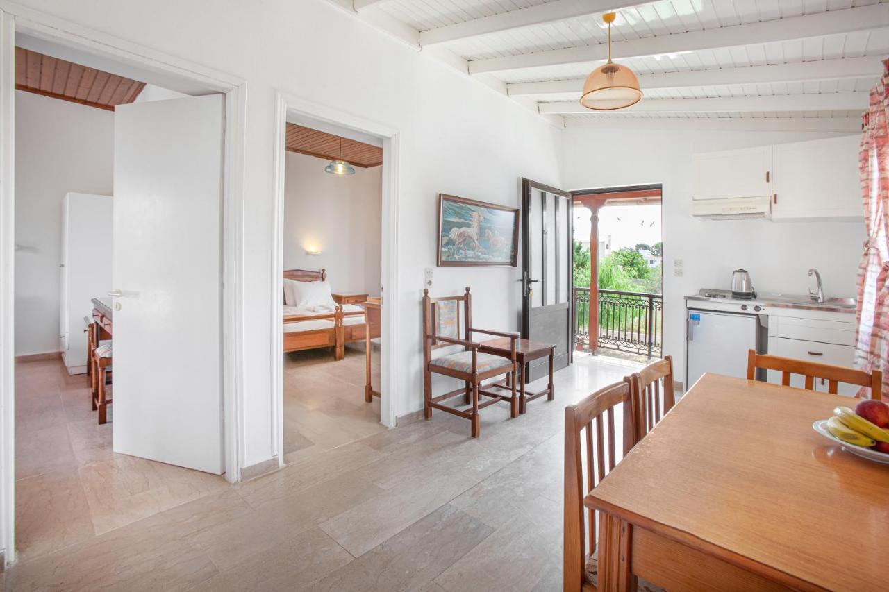 Lord Complex Aparthotel Agios Georgios  Exterior foto