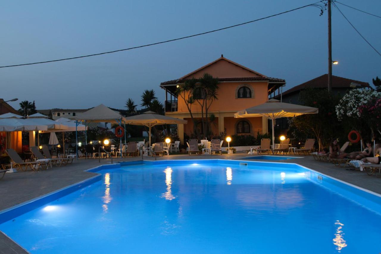 Lord Complex Aparthotel Agios Georgios  Exterior foto