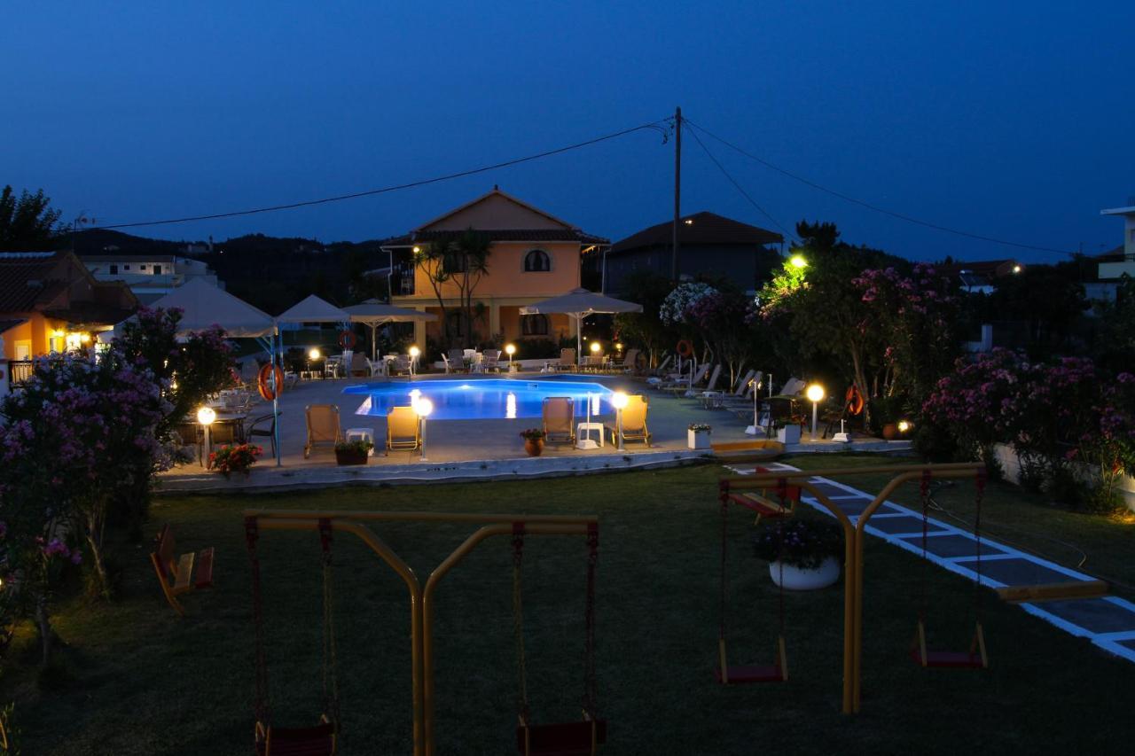 Lord Complex Aparthotel Agios Georgios  Exterior foto