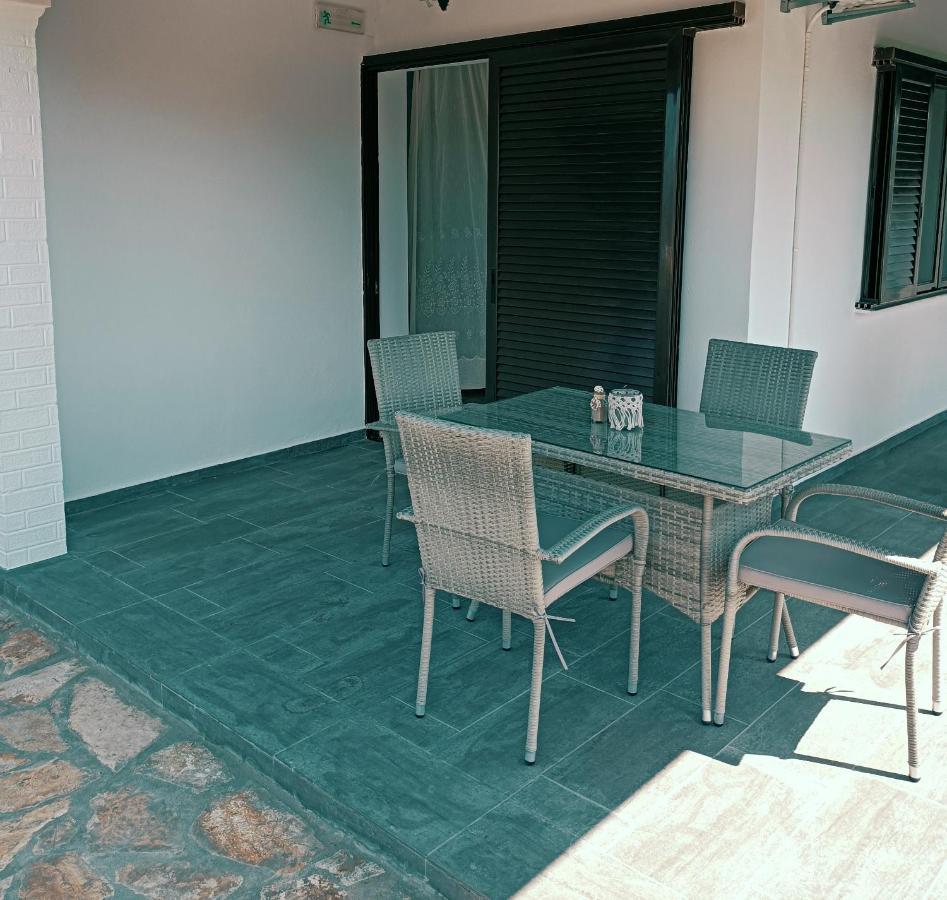 Lord Complex Aparthotel Agios Georgios  Exterior foto